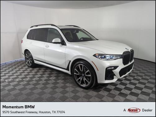 2022 BMW X7 M50i