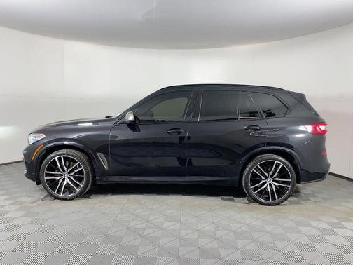 2023 BMW X5 M50i