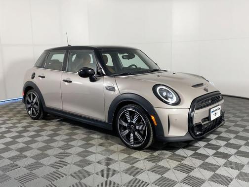 2023 MINI Hardtop Cooper S