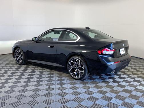 2026 BMW 230 i xDrive