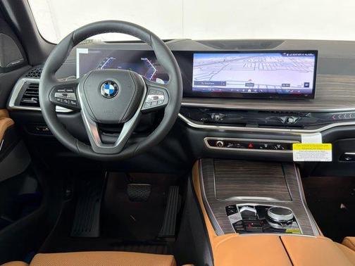 Mineral White Metallic 2026 BMW X5 sDrive40i