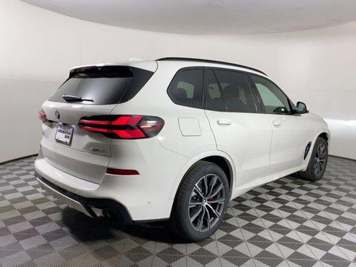 2026 BMW X5 sDrive40i