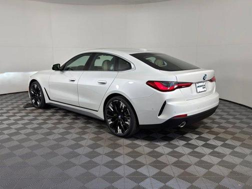 Mineral White Metallic 2026 BMW 430 Gran Coupe i