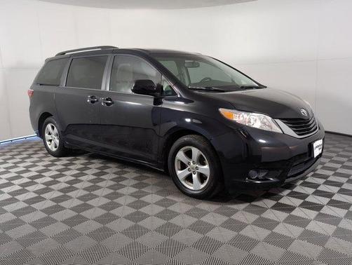 2015 Toyota Sienna LE