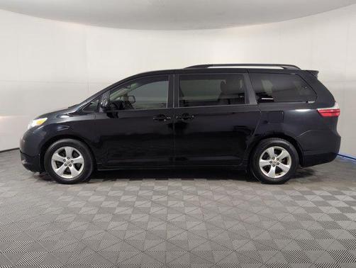 2015 Toyota Sienna LE