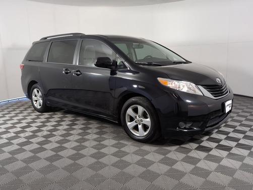 2015 Toyota Sienna LE