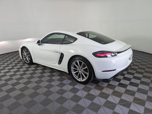 2018 Porsche 718 Cayman Base