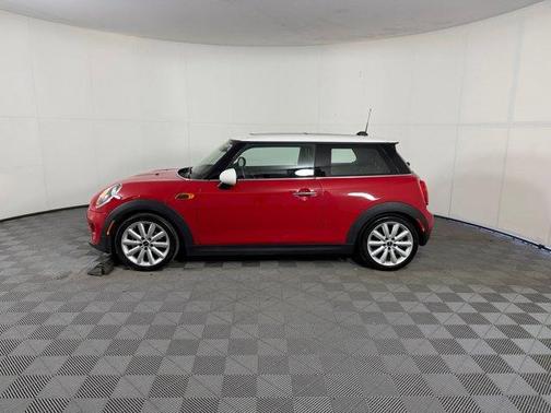 Red 2019 MINI Hardtop Oxford Edition