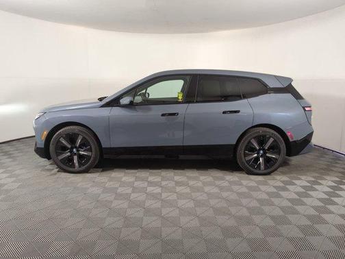 2025 BMW iX xDrive50