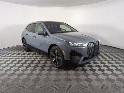 2025 BMW iX xDrive50