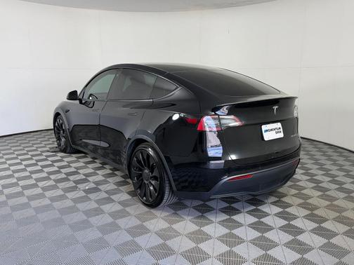Black 2022 Tesla Model Y Performance