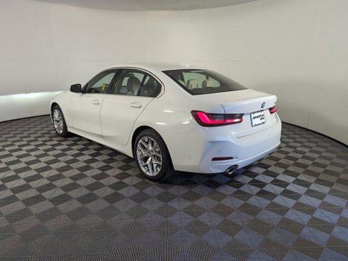 2025 BMW 330 i