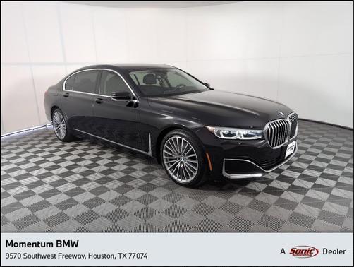 2022 BMW 740 i