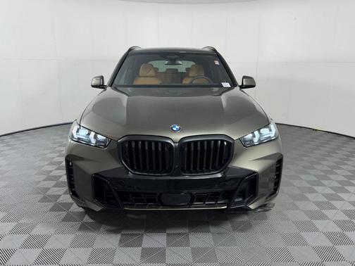 Manhattan Green Metallic 2026 BMW X5 sDrive40i