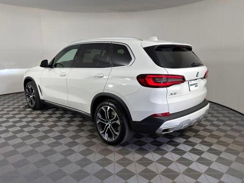 2023 BMW X5 sDrive40i