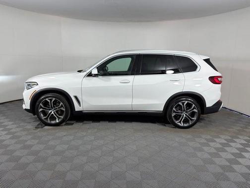 2023 BMW X5 sDrive40i