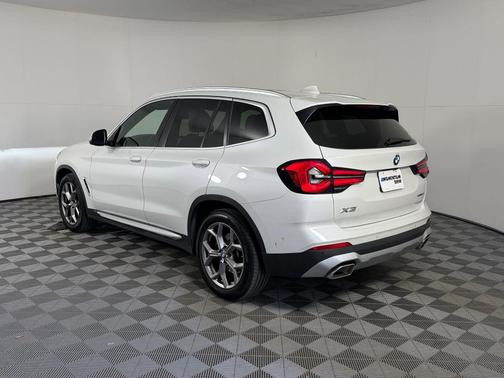 Mineral White Metallic 2023 BMW X3 sDrive30i