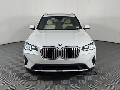 Mineral White Metallic 2023 BMW X3 sDrive30i