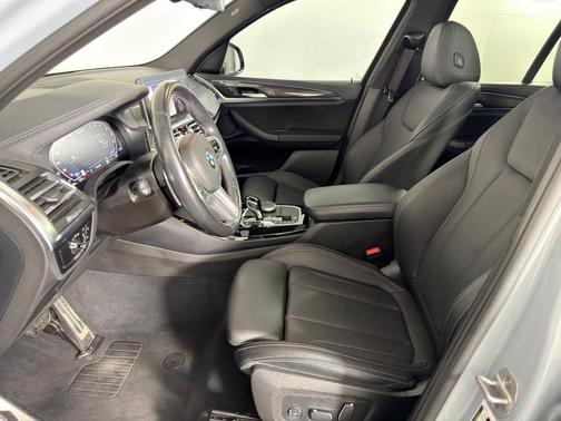 2024 BMW X3 M40i
