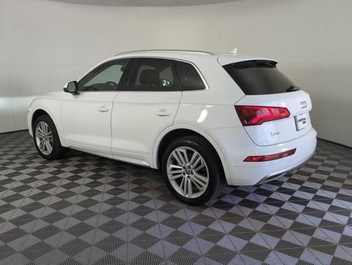 2018 Audi Q5 2.0T Premium Plus