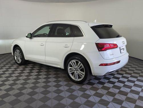 2018 Audi Q5 2.0T Premium Plus