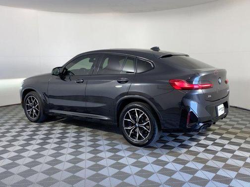 2023 BMW X4 M40i