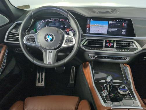 2021 BMW X6 M50i