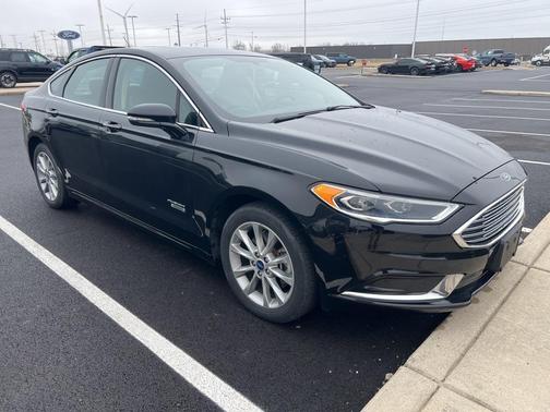 2018 Ford Fusion Energi SE Luxury