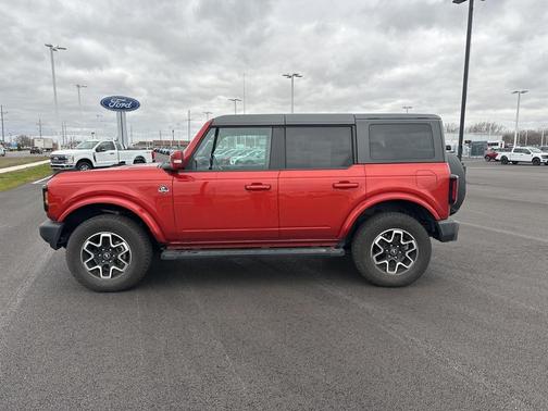 2022 Ford Bronco Outer Banks