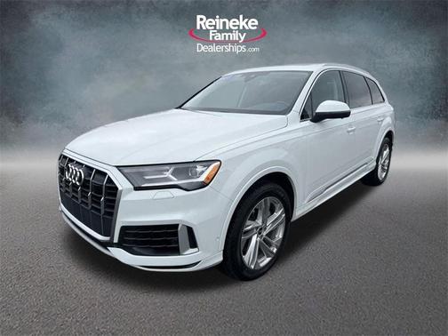 2023 Audi Q7 55 Premium Plus