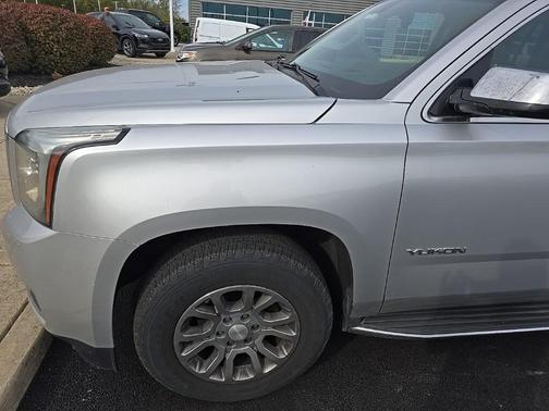 2017 GMC Yukon SLT