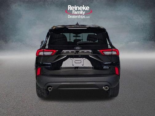 Agate Black Metallic 2026 Ford Escape ST-Line