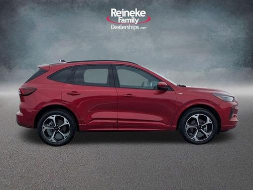 2025 Ford Escape ST-Line Elite