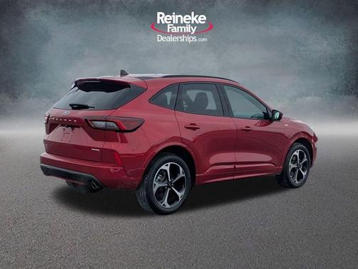 2025 Ford Escape ST-Line Elite