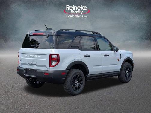Space White Metallic 2026 Ford Bronco Sport Badlands
