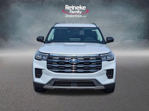 Space White Metallic 2026 Ford Explorer Active