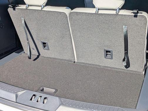 Space White Metallic 2026 Ford Explorer Active