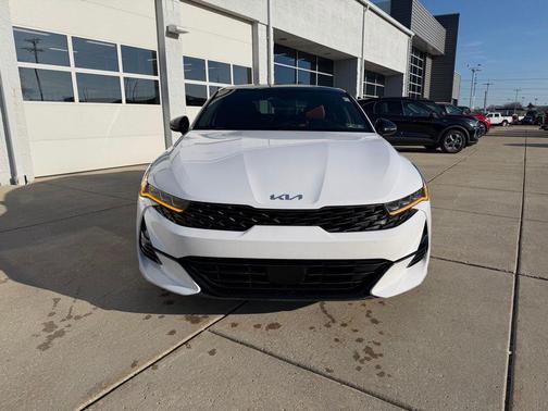 Glacial White Pearl 2023 Kia K5 GT-Line