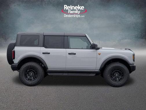 Avalanche 2026 Ford Bronco Badlands