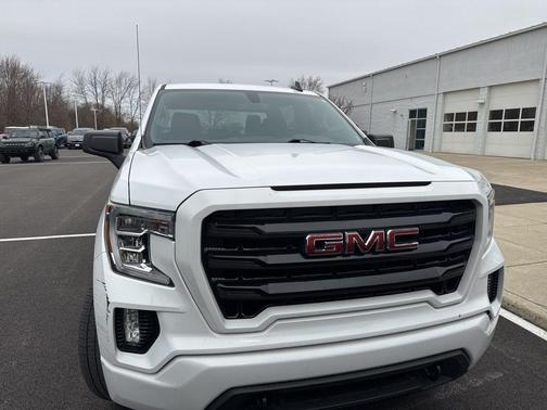 2022 GMC Sierra 1500 Limited Elevation