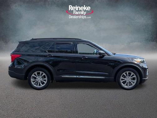 Black Metallic 2023 Ford Explorer XLT