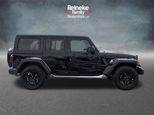 2020 Jeep Wrangler Unlimited Sahara Altitude