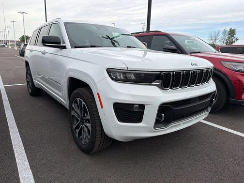 Bright White Clearcoat 2021 Jeep Grand Cherokee L Overland