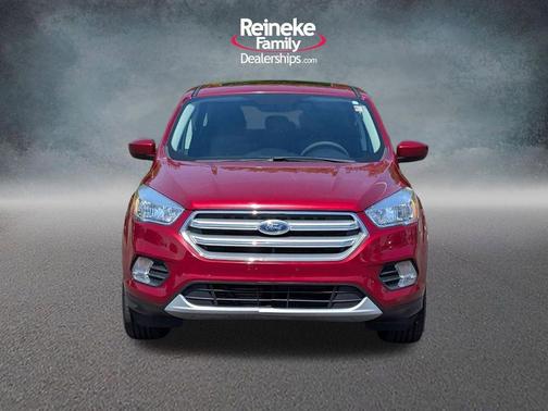 Ruby Red Metallic 2017 Ford Escape SE