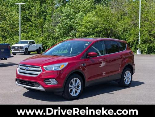 Ruby Red Metallic 2017 Ford Escape SE