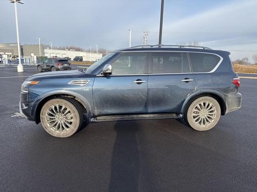 2022 Nissan Armada Platinum