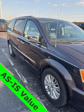 2013 Chrysler Town & Country Touring-L