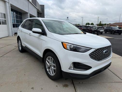 Oxford White 2023 Ford Edge SEL