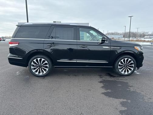 2022 Lincoln Navigator Reserve