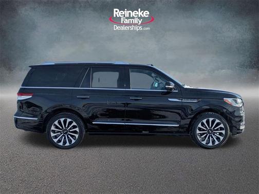 2022 Lincoln Navigator Reserve